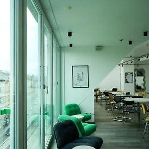 Design & Budget Schoenbrunn *** Viena